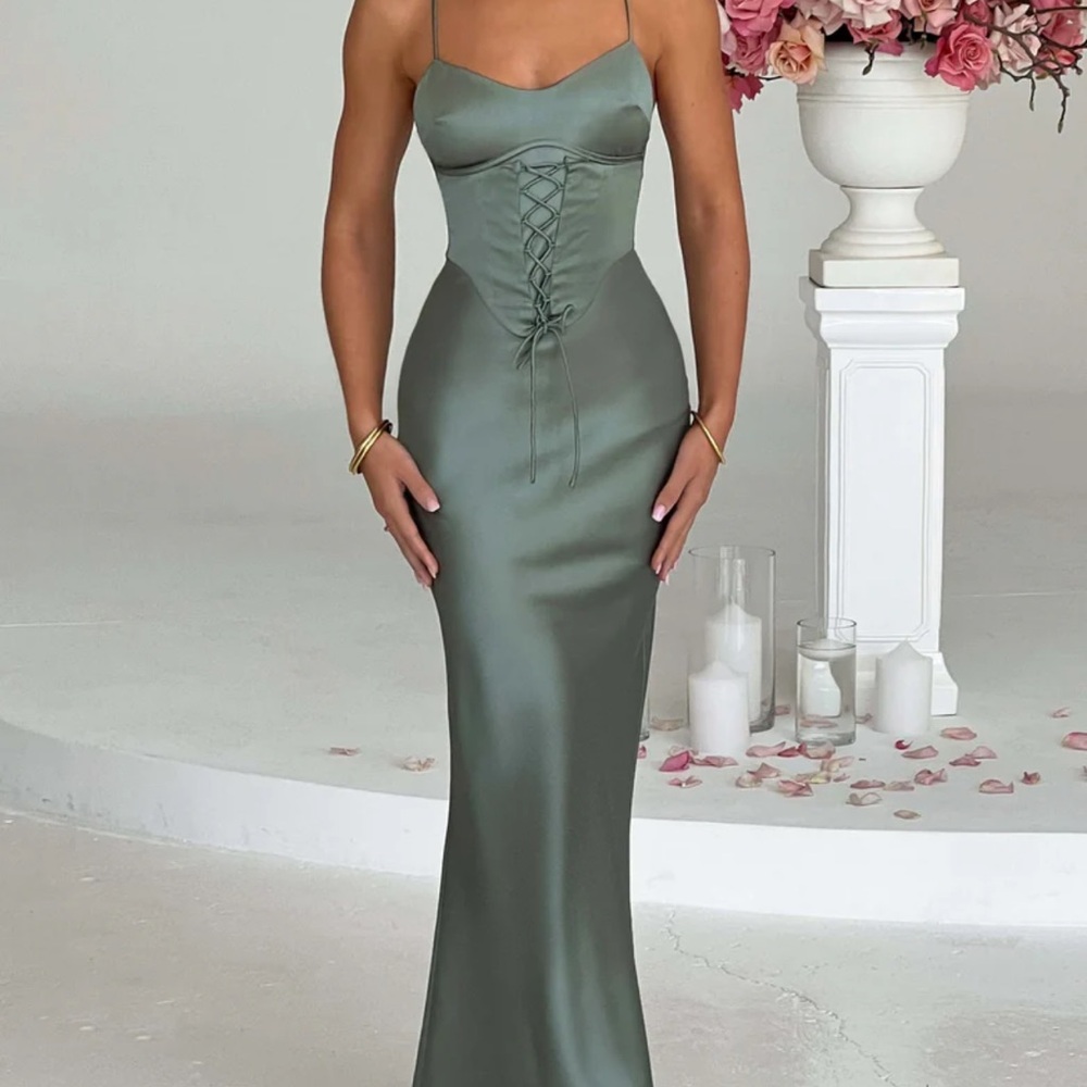 Green Spaghetti Strap Sleeveless Slip Dress